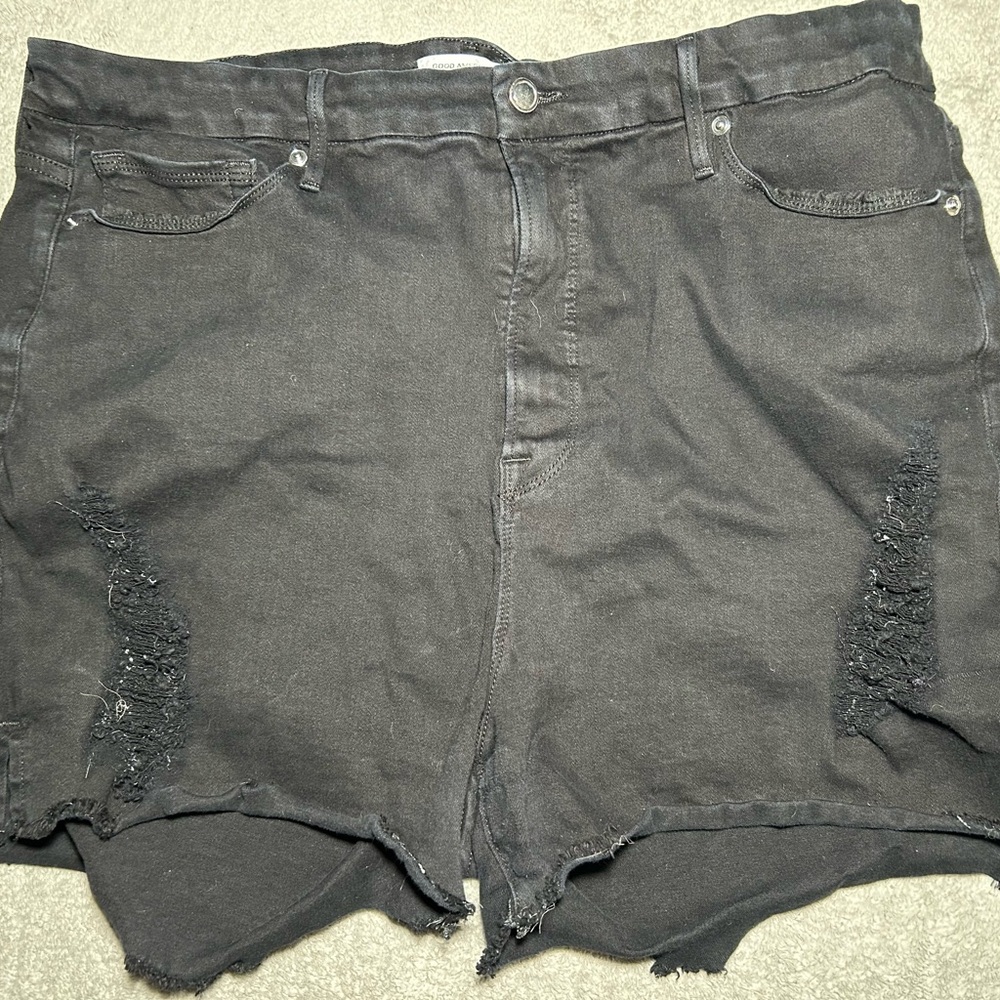 Good American Black Distressed Denim Shorts